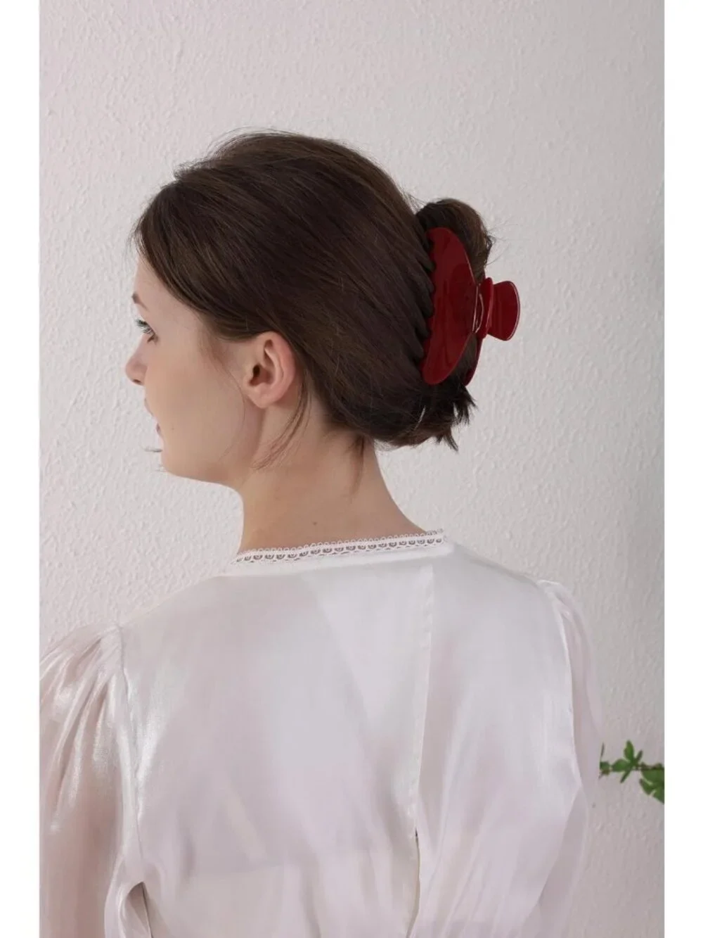Durable 4-Inch Cherry Red Claw Hair Clips for Fine & Thick Hair - Stylish